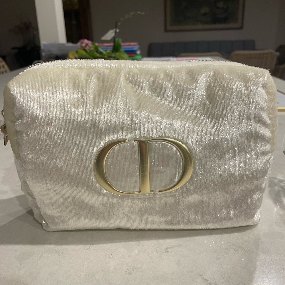 Dior Beauty Cosmetic Bag Cream NEW